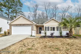 1020 Lake Norman Lane, Leland, NC 28451 — 3-bedroom home in Lake Forest Village, Leland, NC, photo 2 of 26: IMG_0437_8_9-2