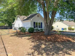 1912 Washington Street, Wilmington, NC 28401 – photo 8: Photo Apr 17 2026, 11 33 11 AM