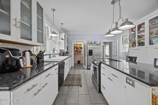 1608 E 5th Street, Greenville, NC 27858 – photo 15: 56-web-or-mls-IMG_2074
