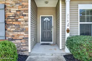 238 Seville Street, Jacksonville, NC 28546 — 3-bedroom home in Carolina Plantations, Jacksonville, NC, photo 4 of 35
