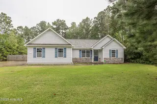 876 Old Folkstone Road, Sneads Ferry, NC 28460 – photo 4: 876 Old Folkstone-06