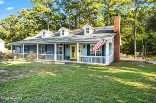 1631 Chadwick Shores Drive, Sneads Ferry, NC 28460 – photo 3