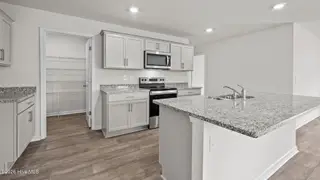2020 Montalvan Drive, Greenville, NC 27834 – photo 10: 67-web-or-mls-DSC_7410