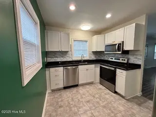 2304 Princess Place Drive, Wilmington, NC 28405 – photo 13: IMG_4053