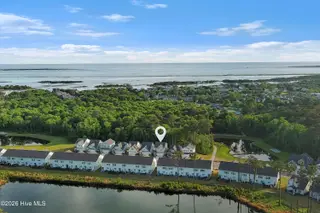 140 Freedom Park Road, Beaufort, NC 28516 – photo 2: Beautiful home in Beau Coast West