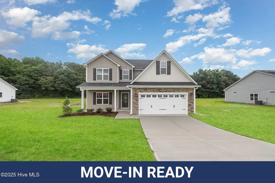 125 Tuskeegee Drive, Smithfield, NC 27577 – photo 1 of 37: 000