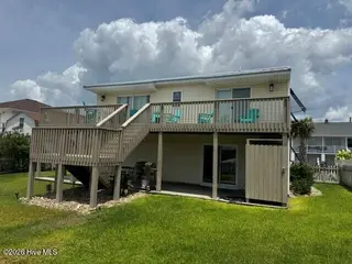 102 W Dobbs Street, Atlantic Beach, NC 28512 – photo 6: Dobbs 11