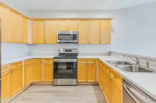 5118 Elton Drive SE, Southport, NC 28461 — 3-bedroom townhome in South Harbour Village, Southport, NC, photo 18 of 62: 5118 Elton-16