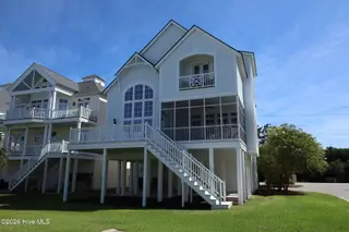 101 Sound Side Drive, Atlantic Beach, NC 28512 — 5-bedroom home in Bay Ridge, Atlantic Beach, NC, photo 5 of 65: 4-web-or-mls-IMG_1422