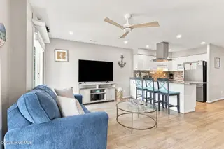 9201 Coast Guard Road B102, Emerald Isle, NC 28594 – photo 14: Living room