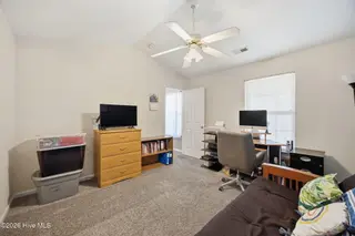 2223 Locksley Woods Drive G, Greenville, NC 27858 – photo 10: 7-web-or-mls-bls_0005