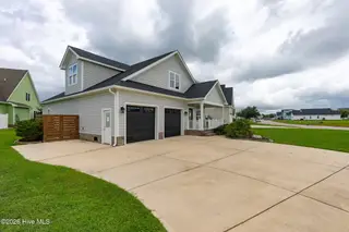 1213 Lantern Way, Morehead City, NC 28557 – photo 2: 1213 Lantern Way Photos1
