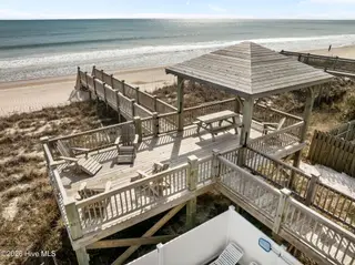 728 New River Inlet Road, North Topsail Beach, NC 28460 – photo 15: 21-web-or-mls-20-print-19