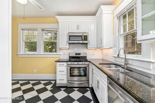 1208 Preyer Avenue, Elizabeth City, NC 27909 — 3-bedroom home in Riverside, Elizabeth City, NC, photo 20 of 76: Kitchen
