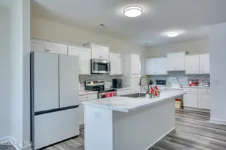 309 James Hedrick Court, Jacksonville, NC 28540 – photo 8: 309 Hedrick - Interior - Edited_1