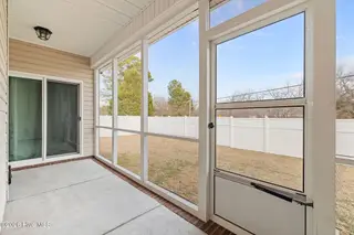 422 Kingston Circle, Goldsboro, NC 27530 – photo 17: 5T5A9682
