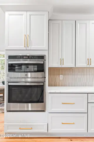 6932 Runningbrook Terrace, Wilmington, NC 28411 — 5-bedroom home in Demarest Landing, Wilmington, NC, photo 21 of 53: New Appliances
