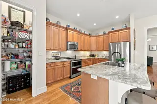 3904 Harkers Way, New Bern, NC 28562 — 2-bedroom townhome in Carolina Colours, New Bern, NC, photo 8 of 35: 50-web-or-mls-DSC_0221_edit (1)
