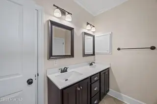 2412 Carlow Place, Winterville, NC 28590 — 3-bedroom home in Davencroft Village, Winterville, NC, photo 21 of 45: 16-web-or-mls-BLS_0018