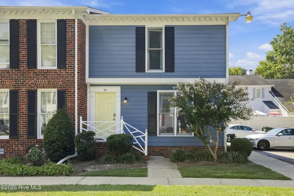 3102 Cashwell Drive Unit 16, Goldsboro, NC 27534 – photo 1 of 20: curb shot