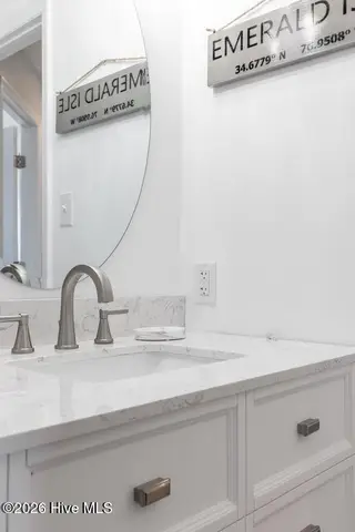 9100 Reed Drive 4101, Emerald Isle, NC 28594 – photo 13: 4101 Bathroom 2