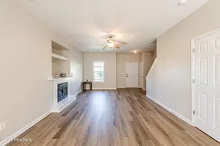 472 Comfort Road, Richlands, NC 28574 – photo 6: living room (2 of 2)