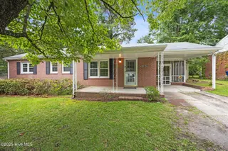2304 Jefferson Drive, Greenville, NC 27858 – photo 5: 5-web-or-mls-BLS_0003