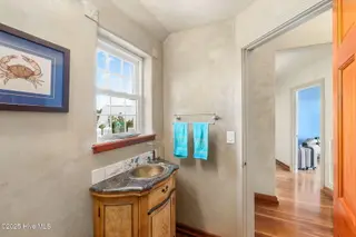 102 Gibbs Circle, Beaufort, NC 28516 – photo 18: 19-web-or-mls-chadwick-visuals-102-gibbs