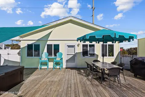 601 Emerald Drive, Emerald Isle