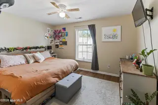 1121 Masters Lane A And B, Greenville, NC 27834 – photo 22: 8G4A4337