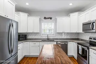 2204 W Oak Island Drive, Oak Island, NC 28465 – photo 16: 014_2204_west_oak_island-14_989