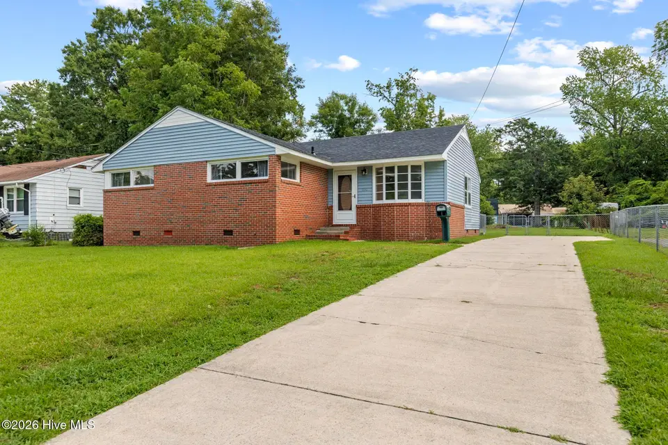 502 Jarman Street, Jacksonville, NC 28540 – photo 1 of 26