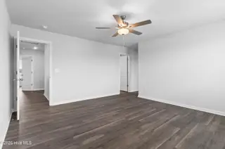 614 S Squires Run Lane, Richlands, NC 28574 – photo 22: Master Bedroom