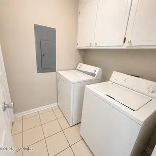 3917 Sterling Pointe Drive Kk4, Winterville, NC 28590 – photo 19: laundry