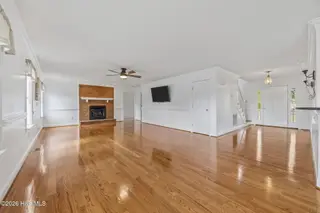 819 Badger Circle, Greenville, NC 27834 — 3-bedroom home in Northwoods, Greenville, NC, photo 12 of 62: 24-web-or-mls-IMG_0012