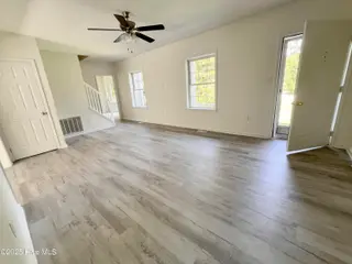 213 Country Place Road, Wilmington, NC 28409 — 3-bedroom home in Country Place, Wilmington, NC, photo 5 of 28: IMG_2789