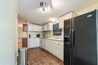 266 Morse Drive, Hubert, NC 28539 — 3-bedroom manufactured home, Hubert, NC, photo 20 of 41: DSC_6869