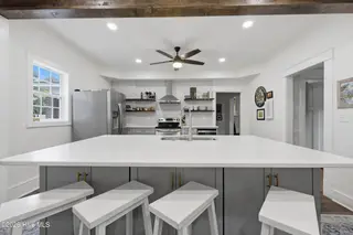 912 W Church Street, Elizabeth City, NC 27909 – photo 13: Kitchen Island