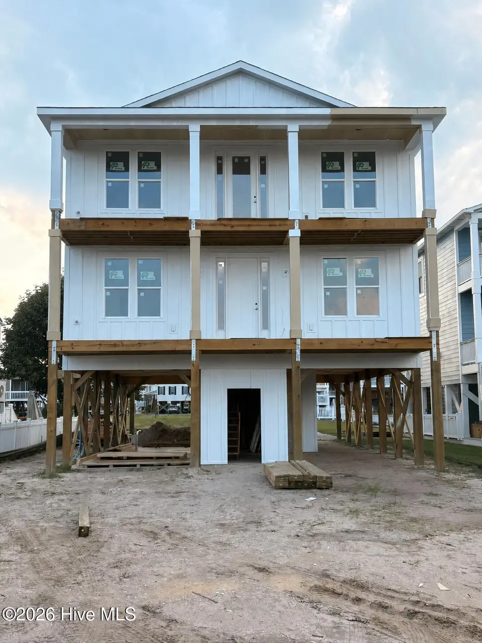 147 Swordfish Drive, Holden Beach, NC 28462 — 5-bedroom home, Holden Beach, NC, photo 1 of 12