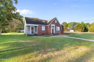204 N Washington Street, Pikeville, NC 27863 – photo 2: 5T5A6450