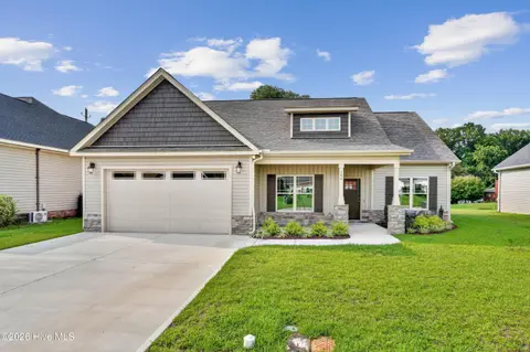 104 Kingston Circle, Goldsboro