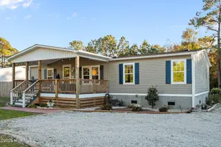 166 Watts Landing Road, Hampstead, NC 28443 – photo 3: 166 Watts Landing