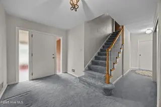 400 Country Club Drive, Jacksonville, NC 28546 – photo 6: 11-web-or-mls-400 Country Club Dr. 3