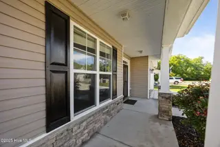 225 Peggys Trace, Sneads Ferry, NC 28460 – photo 7: 52-web-or-mls-IMG_4656