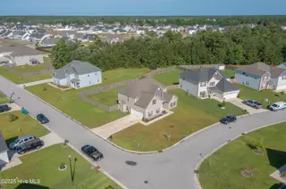 305 Crossroads Store Drive, Jacksonville, NC 28546 – photo 6: 305 CROSSROADS STORE DR.-7