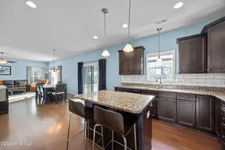 752 Chadwick Shores Drive, Sneads Ferry, NC 28460 – photo 17: 16_kitchen