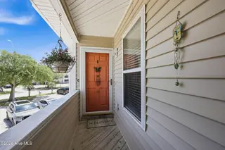 413 Commerce Avenue C, Morehead City, NC 28557 – photo 6: Front entrance