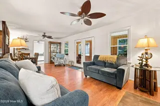 208 Dixon Circle, Washington, NC 27889 – photo 4: 37-web-or-mls-IMG_0017