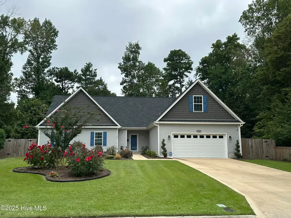 321 Forest Grove Avenue, Jacksonville, NC 28540 – photo 1 of 1: front