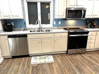 201 S Anderson Boulevard, Topsail Beach, NC 28445 – photo 21: IMG_4367 (002)